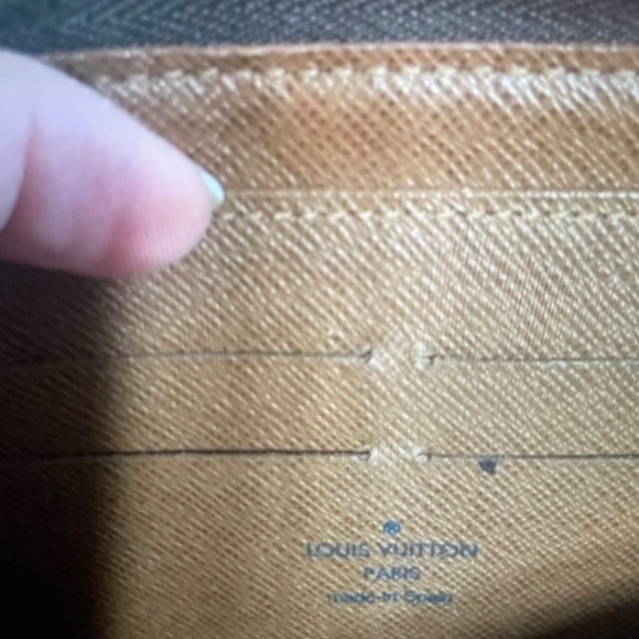 Authentic Louis Vuitton Monogram Zippy Wallet - Brown - Picture 6 of 12